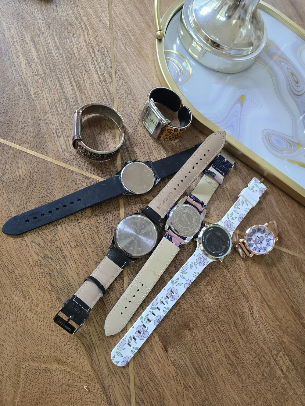Men's Black Leather Strap Wristwatch - Classic Black Bulk Watches Not Working